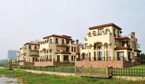 在農村小別墅用真石漆裝修外墻，效果圖美絕了